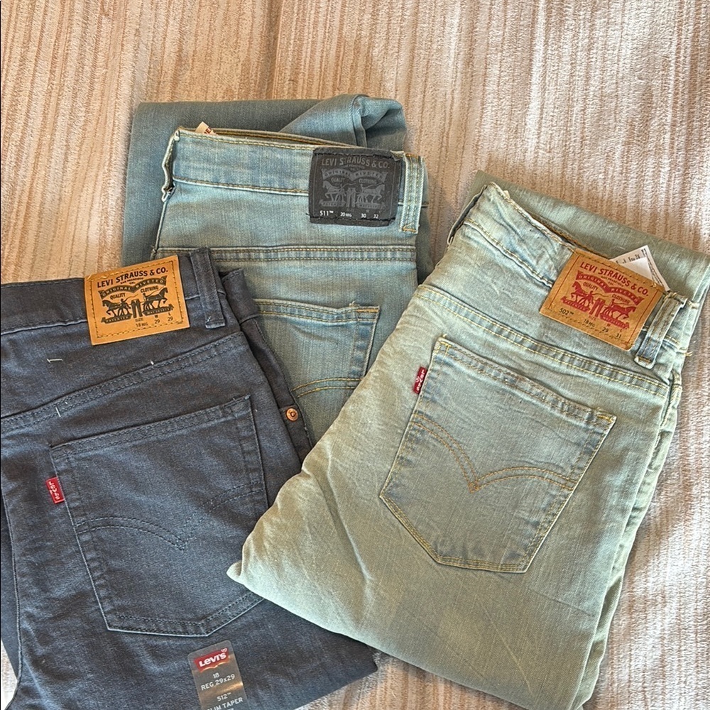 NWOT LEVI’s- 2 pair Jeans -